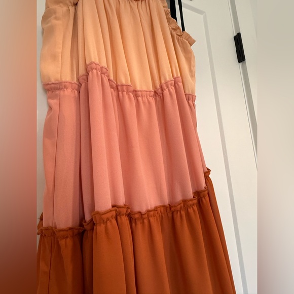 Women’s Dress - Picture 5 of 10